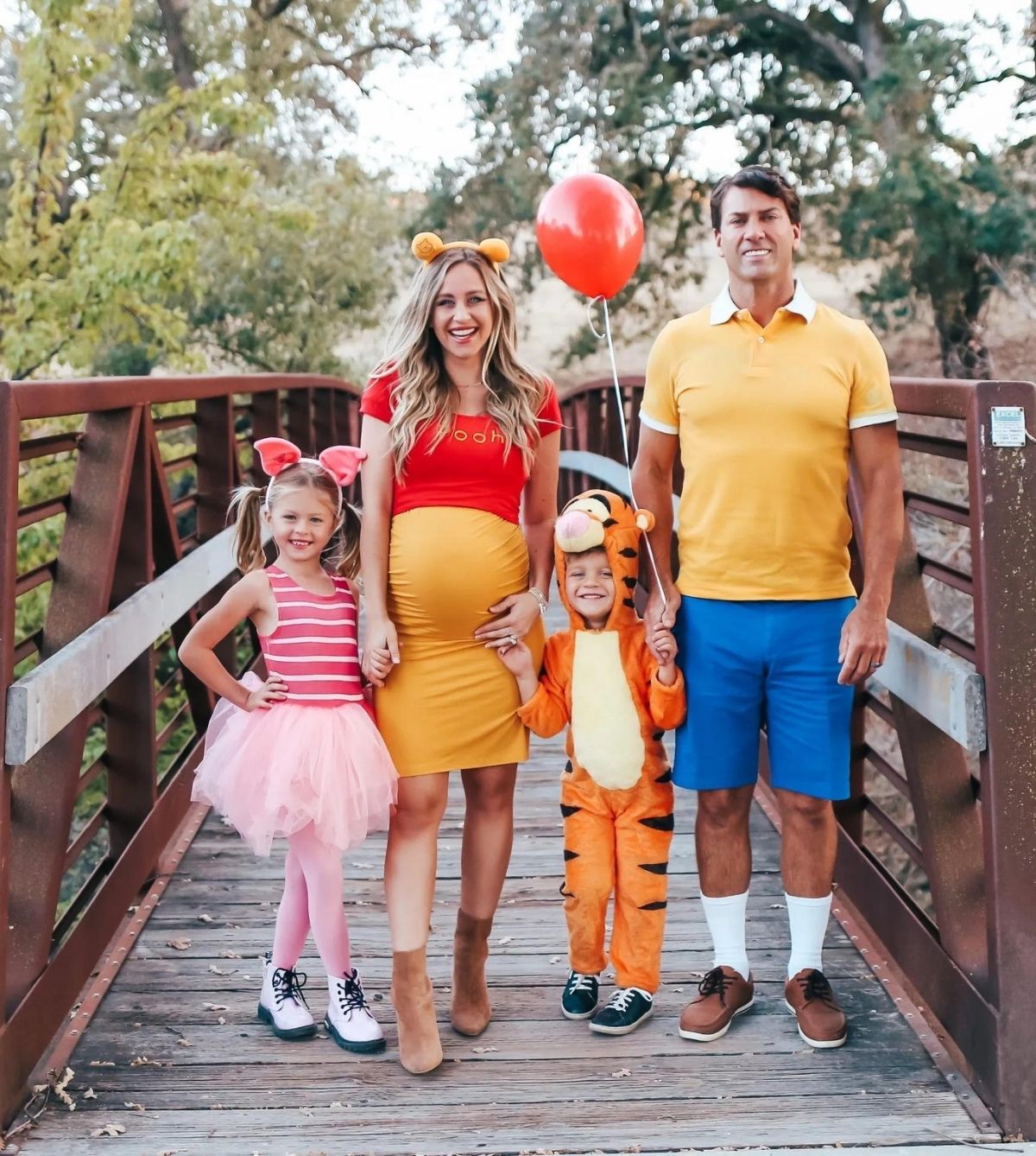 winnie the pooh family halloween costumes