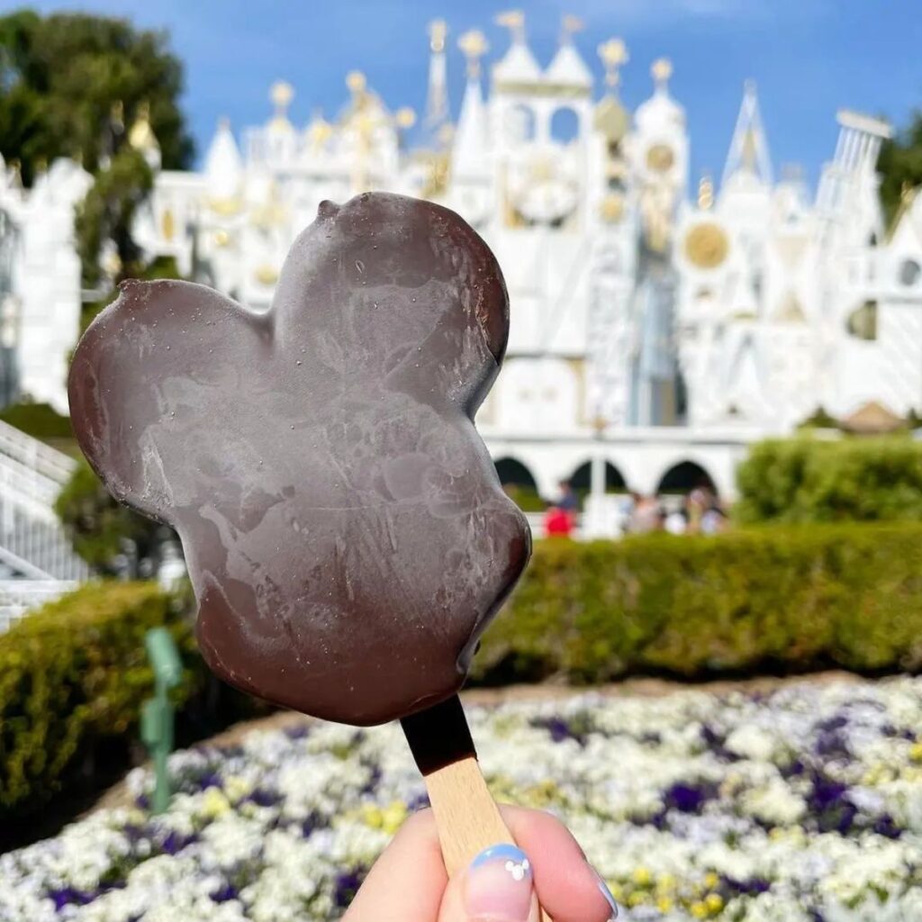 13 Best Disneyland Snacks You Gotta Try Next That Disney Fam