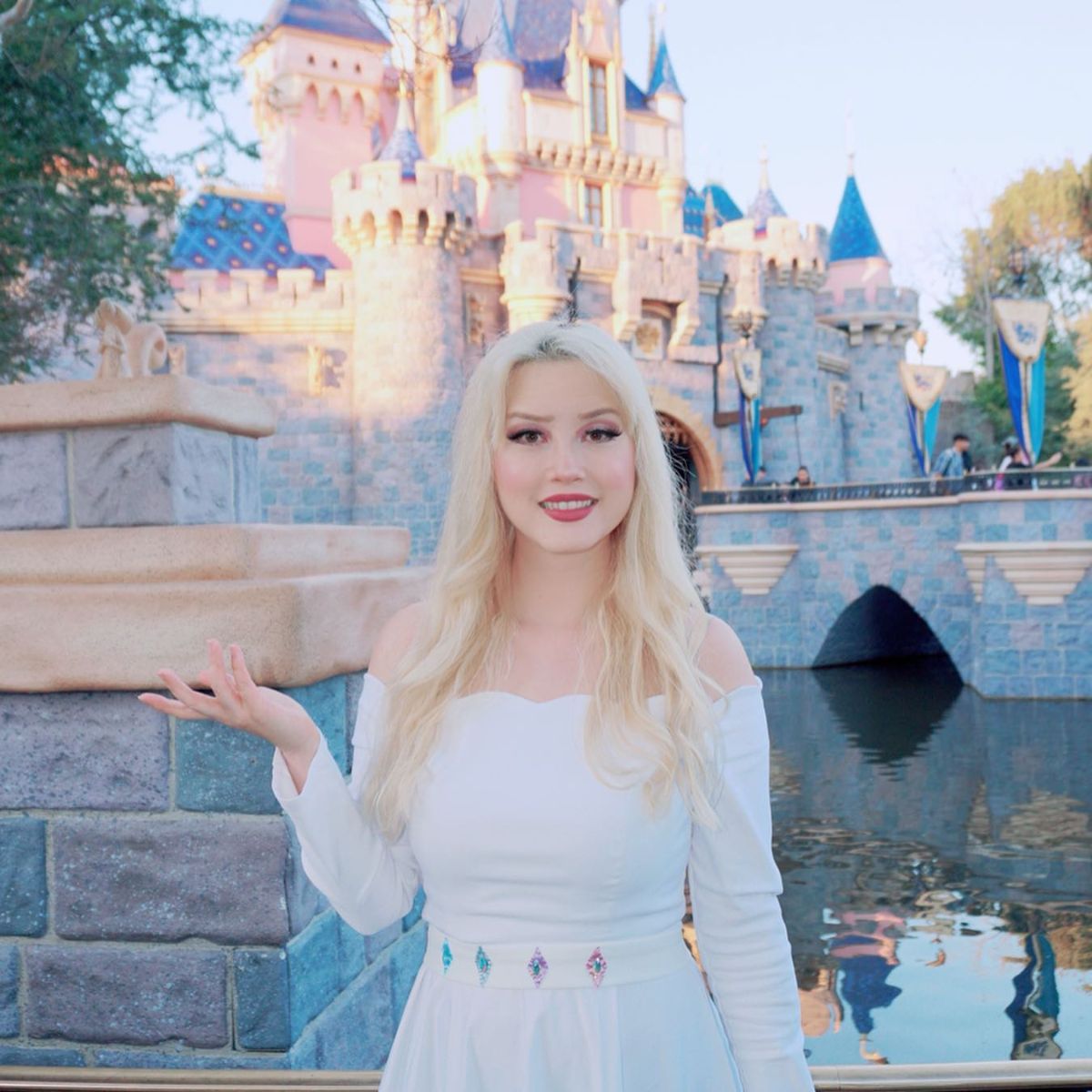 White dress Elsa outfit