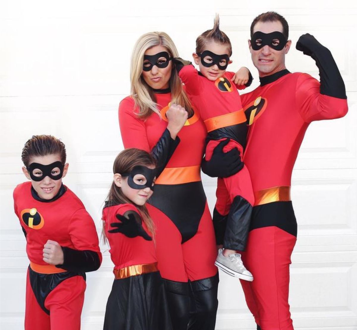 incredibles family costumes for 5 people