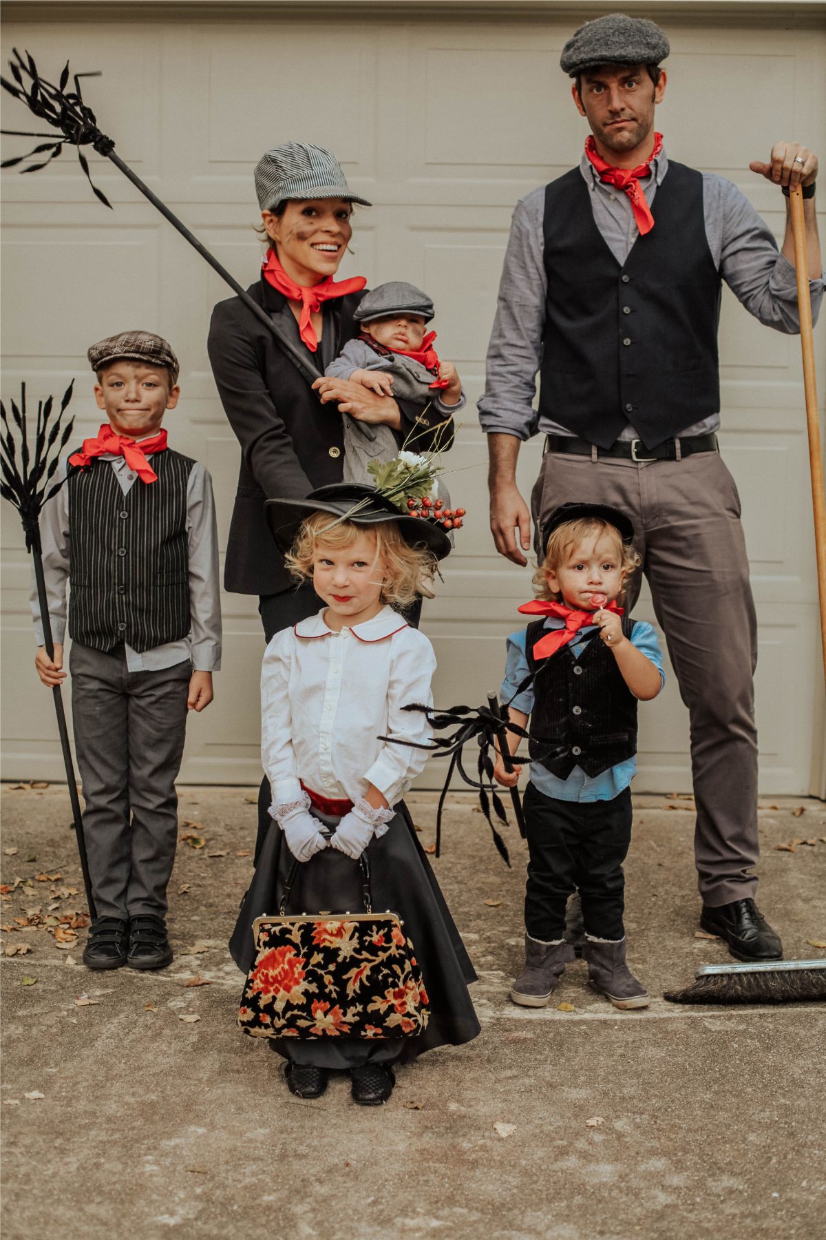 mary poppins costumes for six people