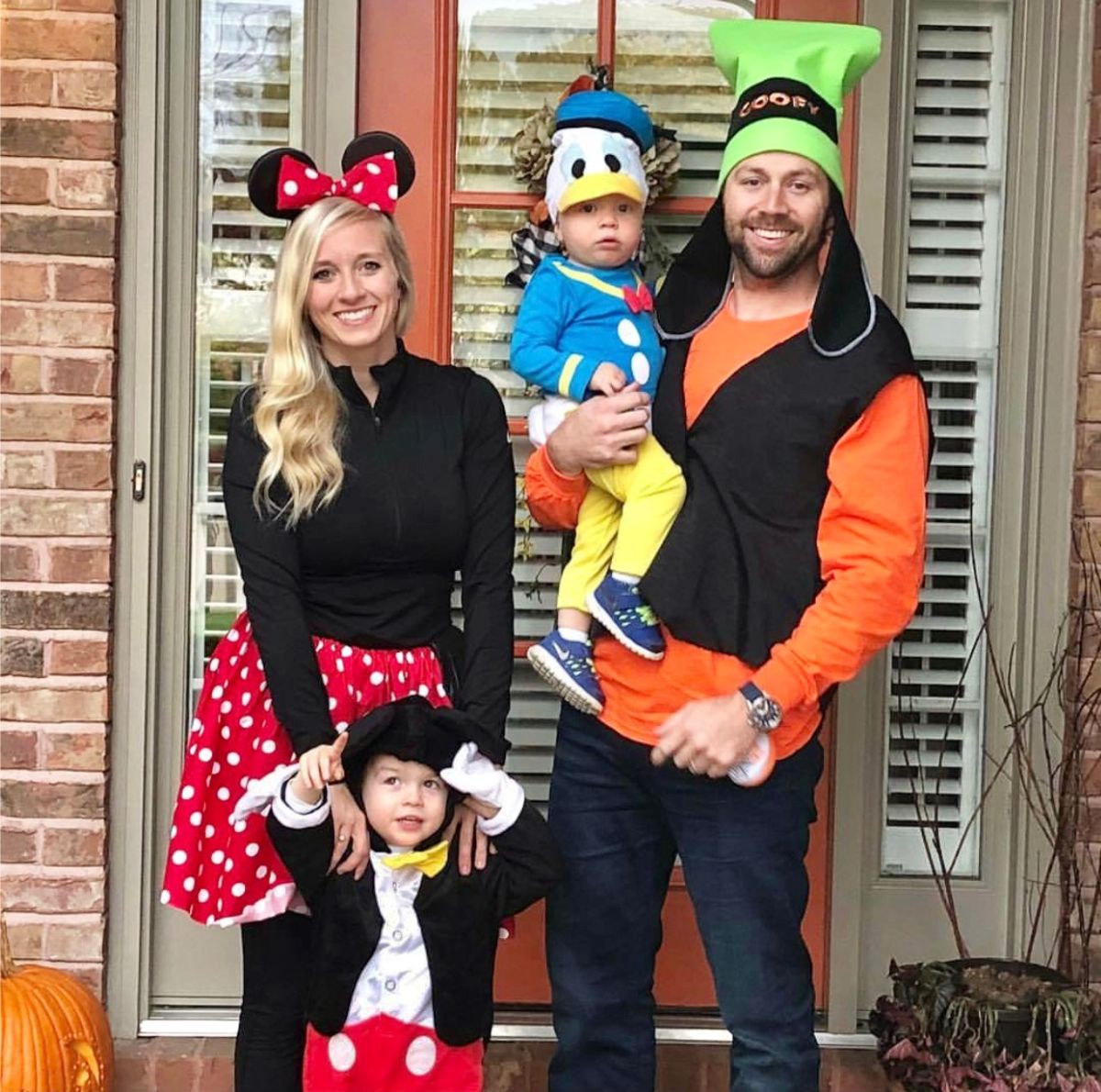 mickey and minnie family costumes
