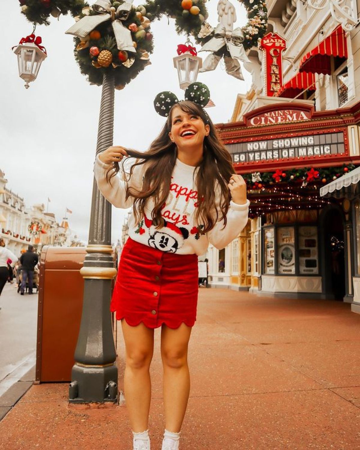 Cute Disney World Christmas Outfit