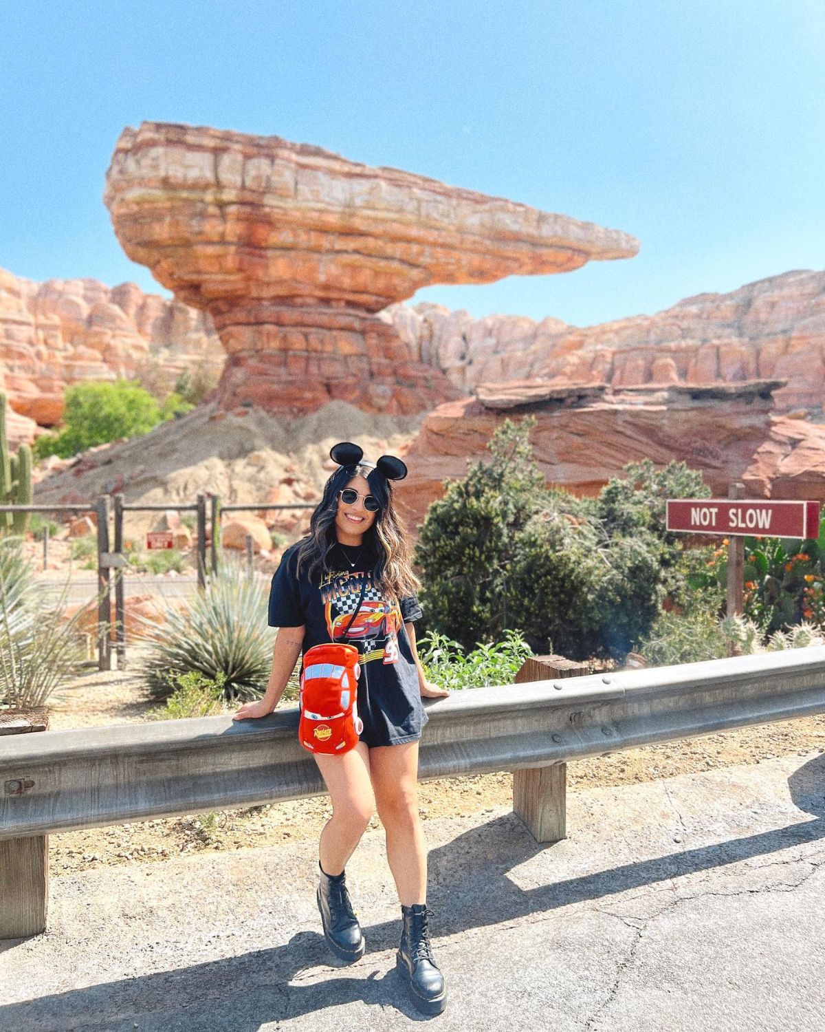 Casual Cars Land Outfit