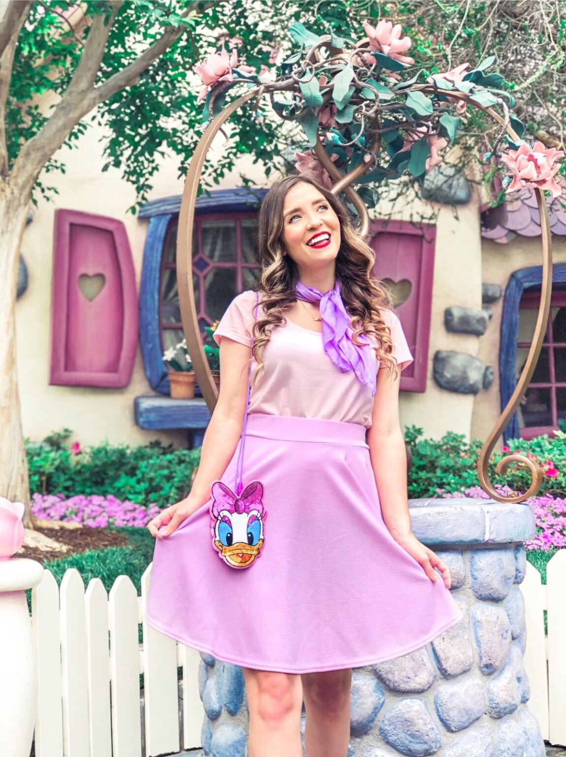 14 Best Daisy Duck Disneybound Outfit Ideas - That Disney Fam
