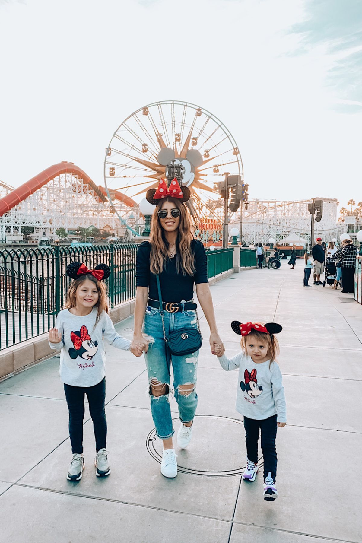 Simple Disneyland Outfits