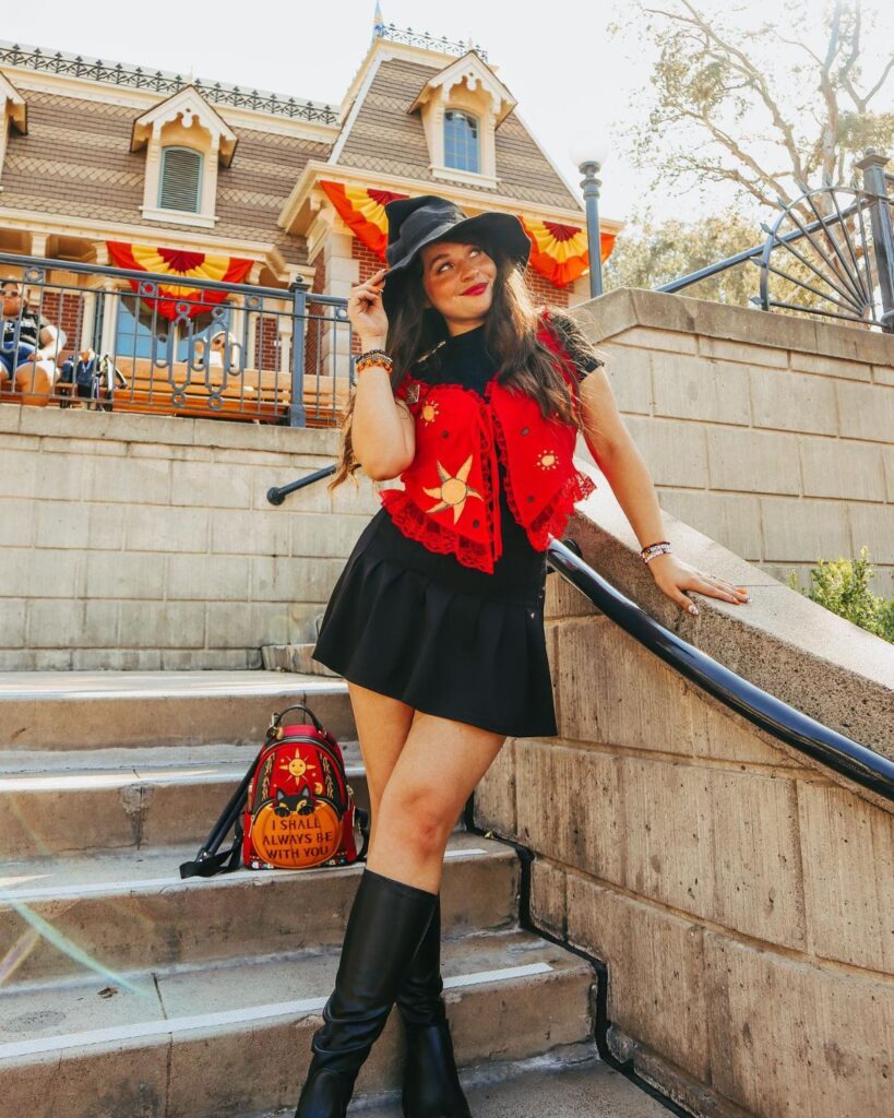 8 Best Hocus Pocus Disneybound Outfit Ideas - That Disney Fam