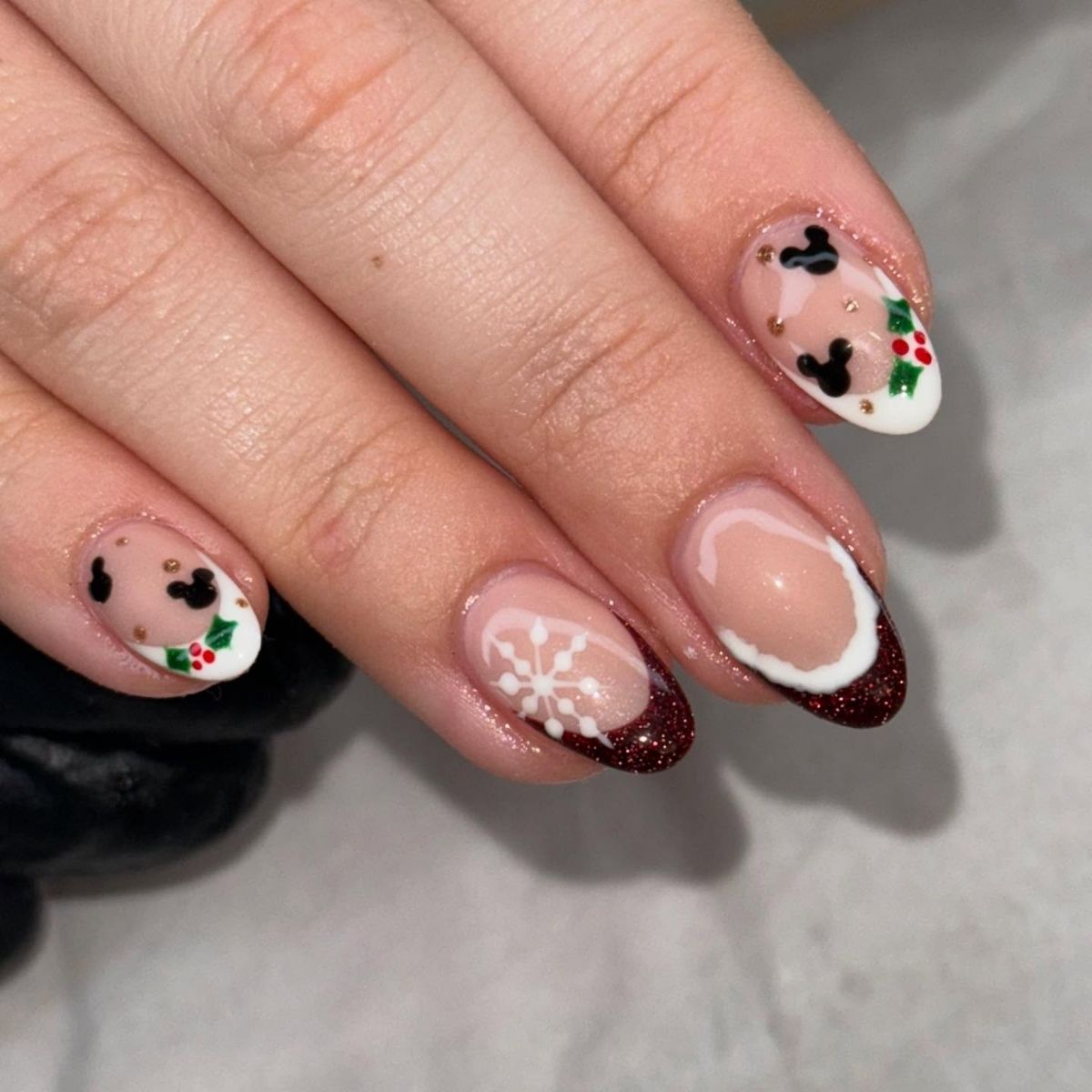 Cute and Round Disney Christmas Nails

