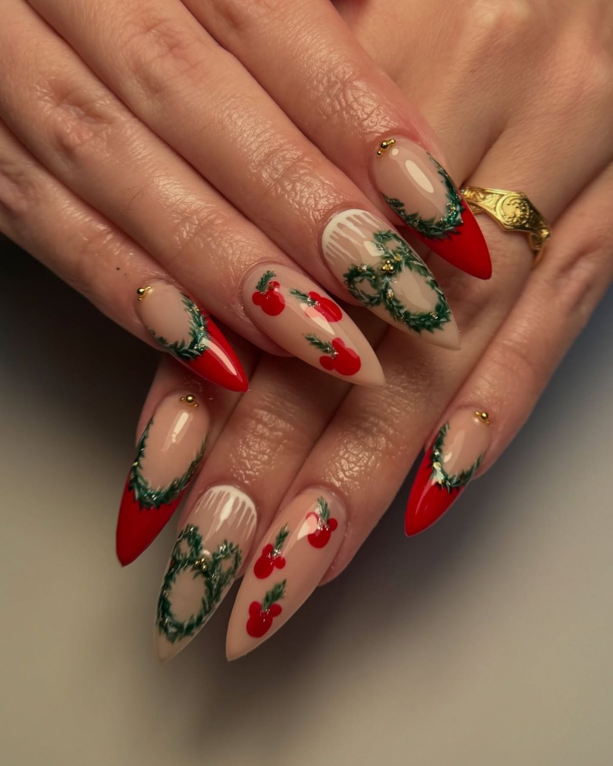 Detailed Mickey Wreath Nails

