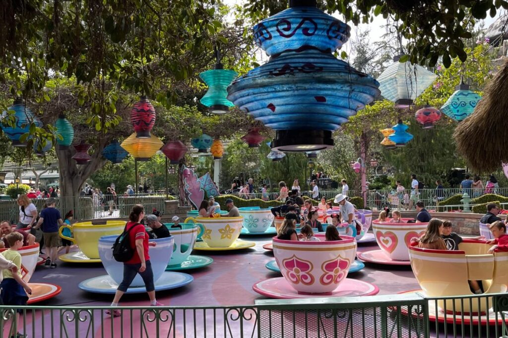 11 Most Iconic Disneyland Rides - That Disney Fam