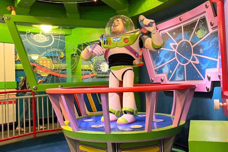 15 Dark Rides At Disney World - That Disney Fam