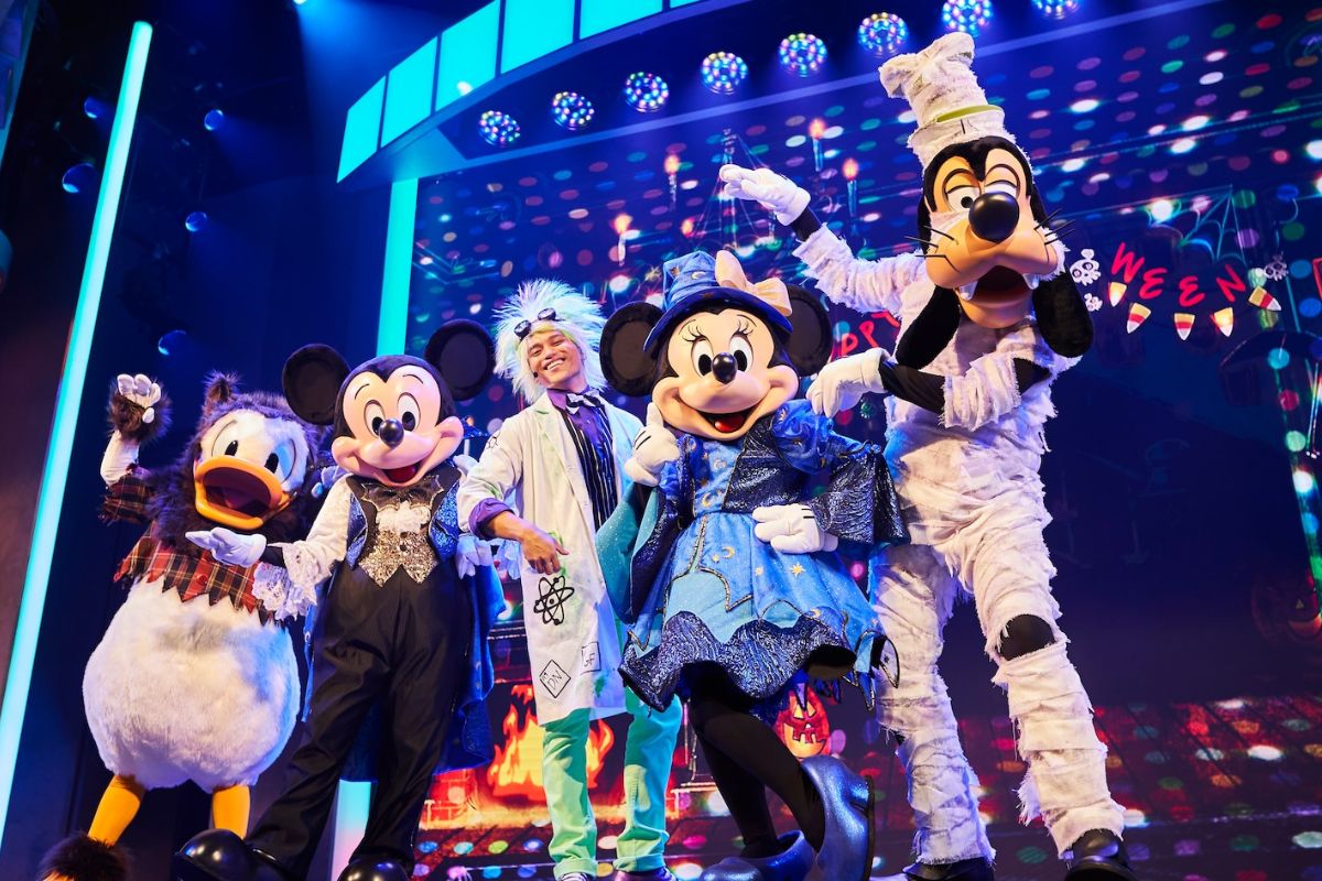 Mickeys Trick and treat