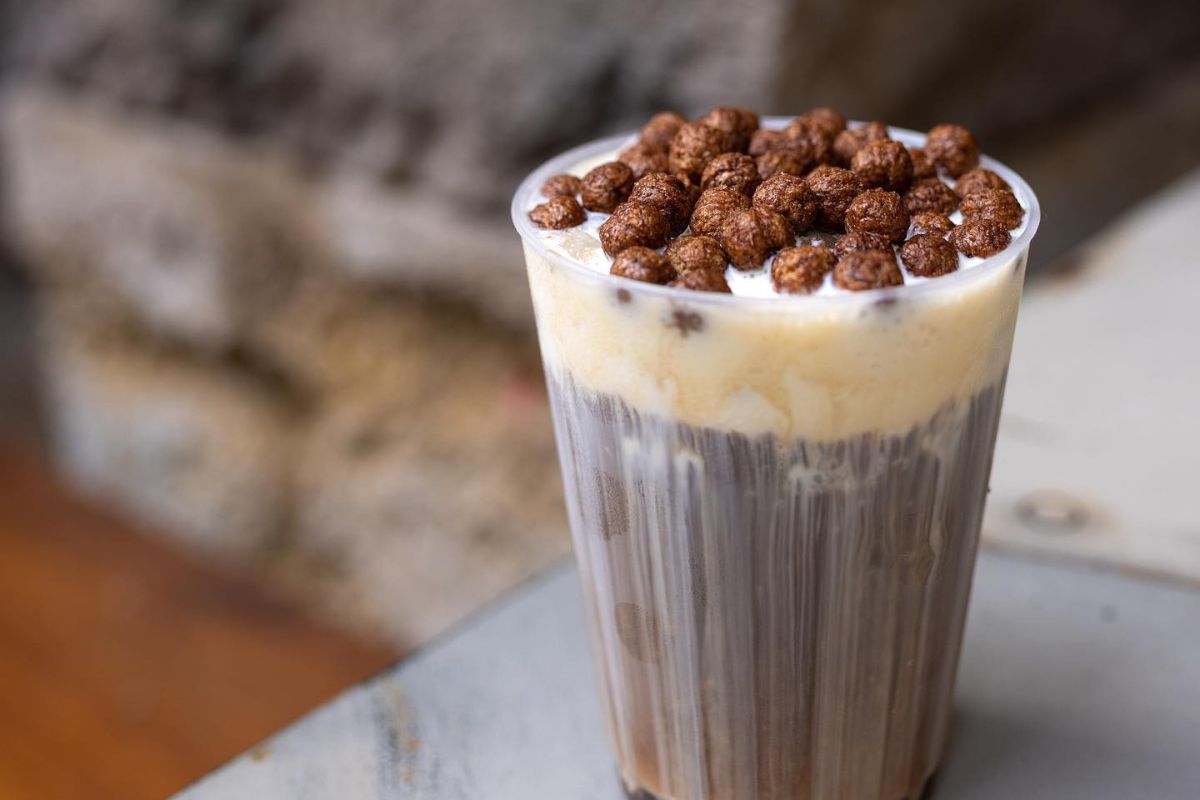 Docking bay 7 food and cargo
