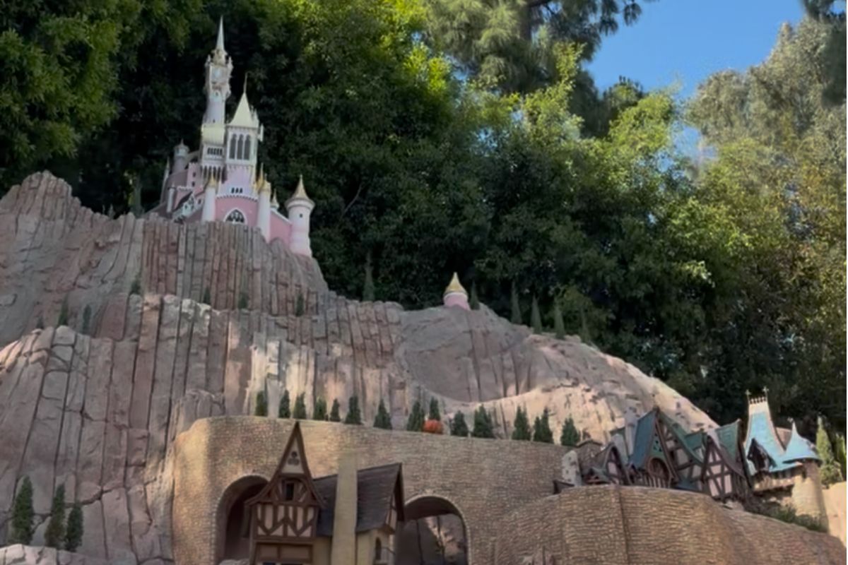 storybook land canal boats cinderella castle